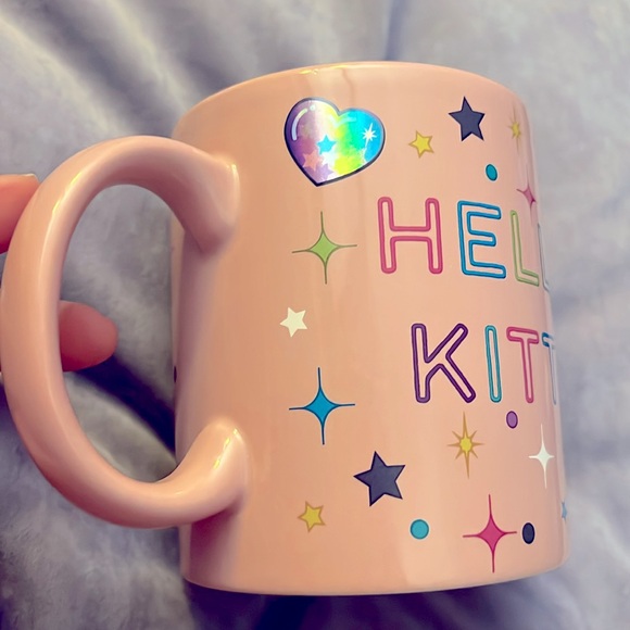 HELLO KITTY SANRIO 2023 OIL SPILL MUG NWT - Picture 4 of 6